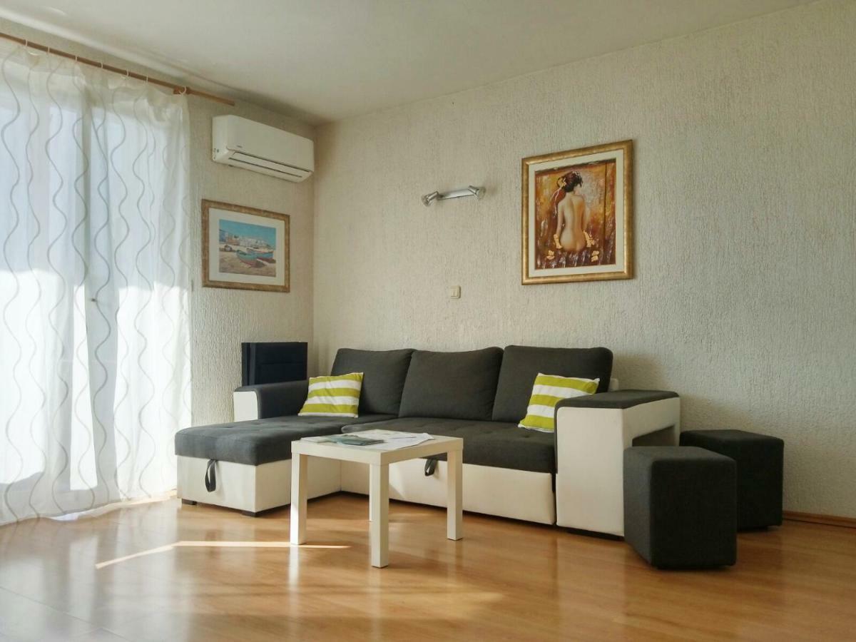 Sentona Apartment Rijeka Eksteriør billede